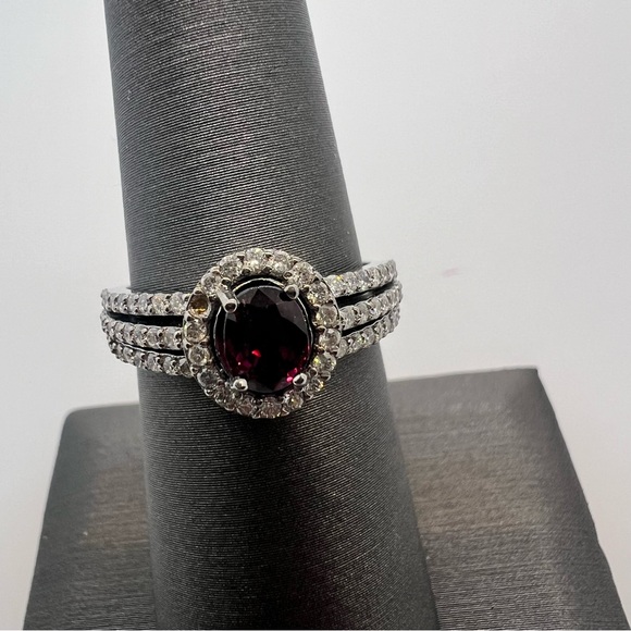 14k White Gold Diamond & Ruby Ring - Picture 4 of 8